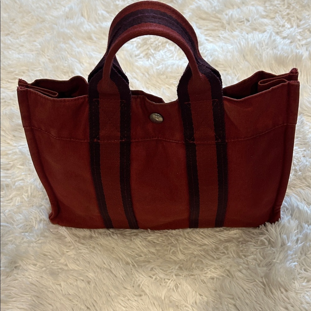 Hermes small tote Dark Red & Brownish Black 
Minor corner wear one corner only - Picture 2 of 12